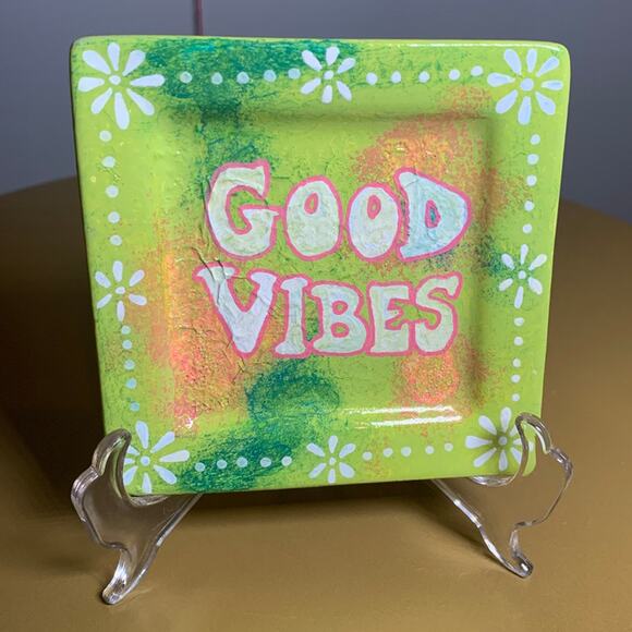 Unique Hand Painted Ceramic "Good Vibes" Trinket Dish 4" Square Green/Orange - Picture 1 of 7